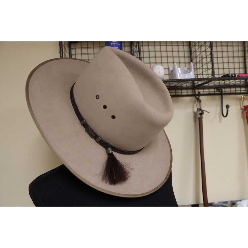 Akubra Longhorn hat